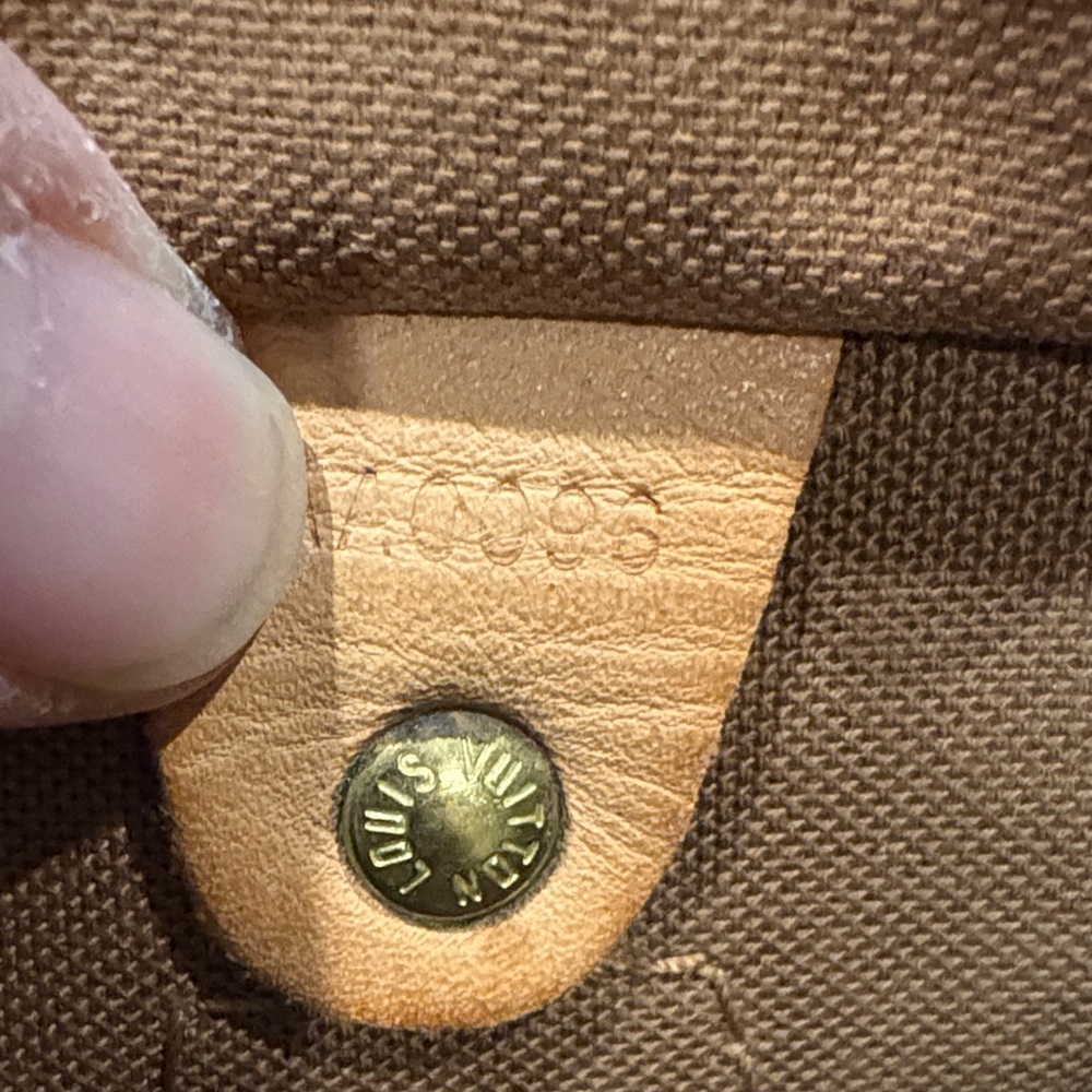 Louis Vuitton  Speedy 35 Monogram Bag - Picture 11 of 13